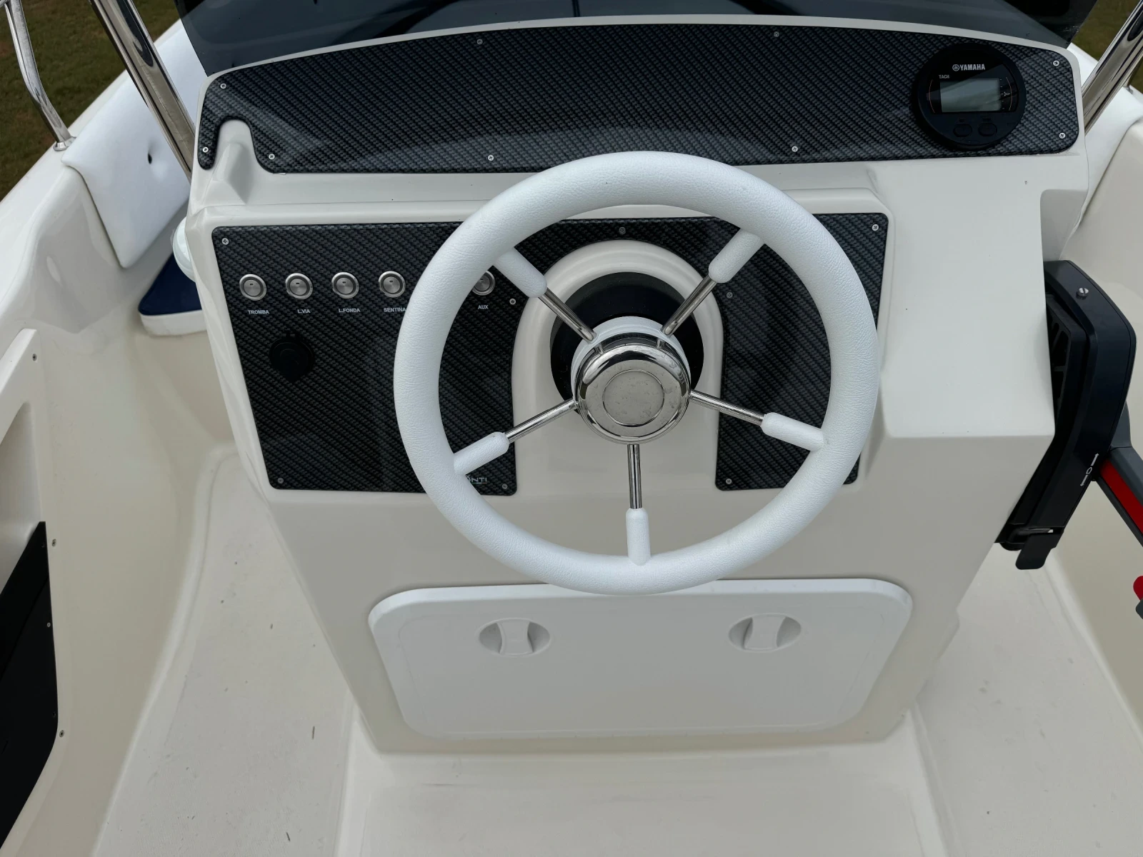 Лодка Yamaha ЧИСТО НОВА , снимка 13 - Воден транспорт - 55774506