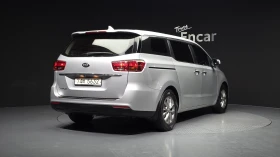 Kia Carnival КРАЙНА ЦЕНА, снимка 2