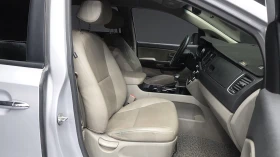 Kia Carnival КРАЙНА ЦЕНА, снимка 11