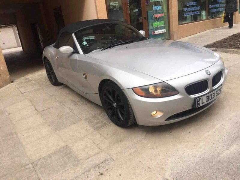 BMW Z4 2.5i, снимка 1 - Автомобили и джипове - 43739378