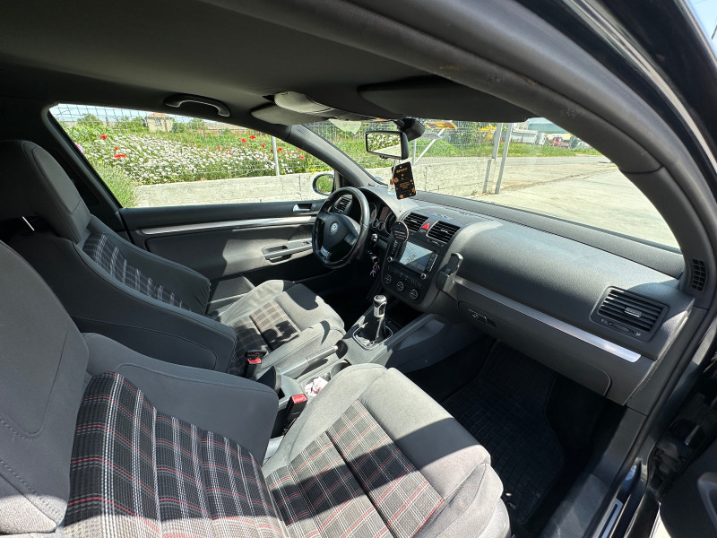 VW Golf GTI, снимка 6 - Автомобили и джипове - 45256651