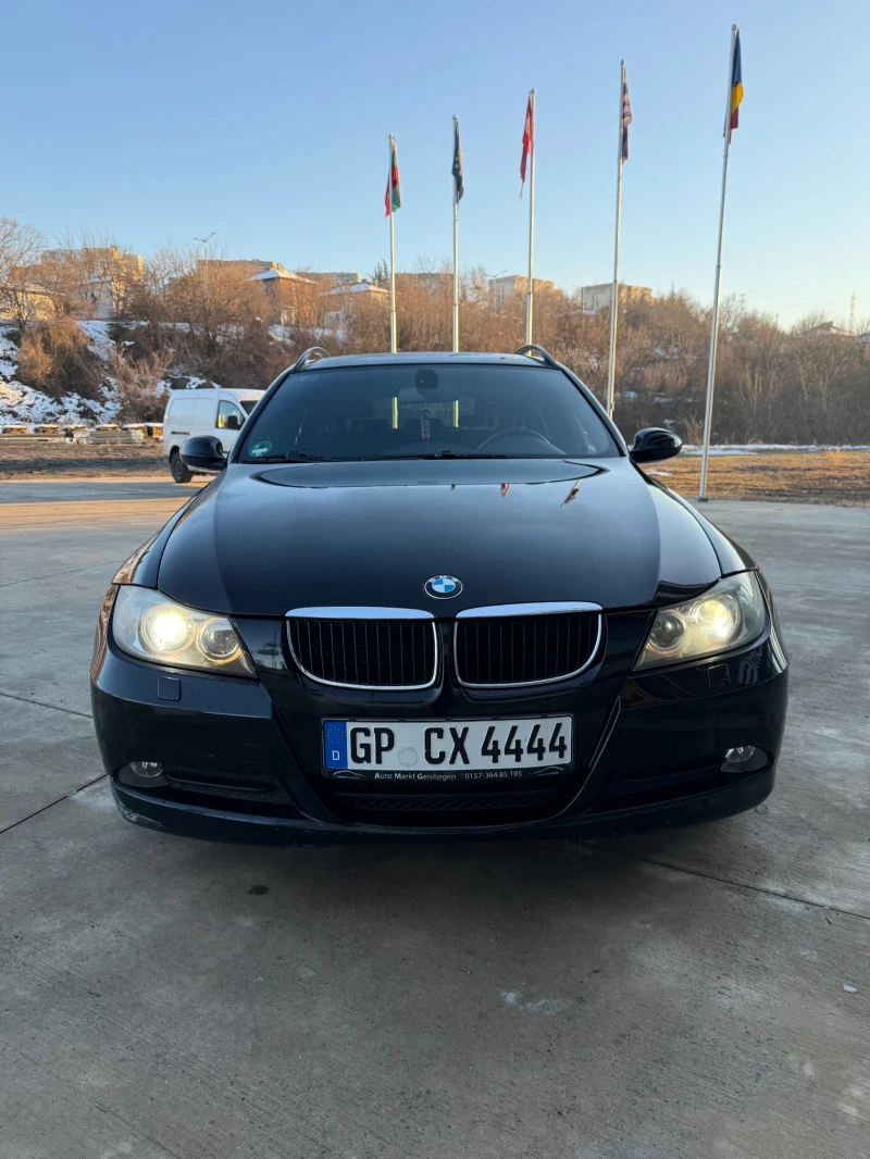 BMW 320 Навигация/Подгрев/Климатроник, снимка 1 - Автомобили и джипове - 48731632