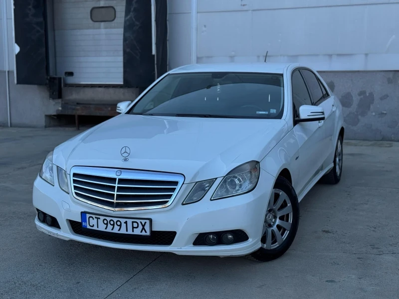 Mercedes-Benz E 200, снимка 13 - Автомобили и джипове - 49395903