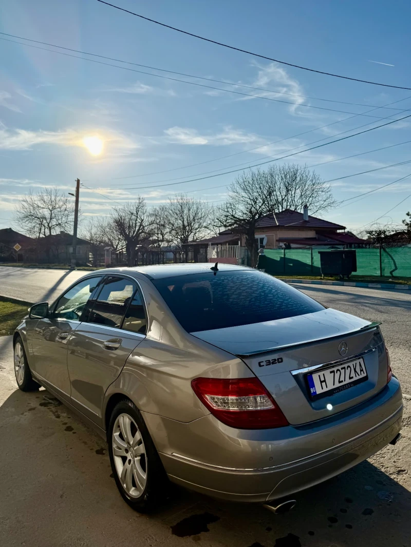 Mercedes-Benz C 320 4 matic, снимка 3 - Автомобили и джипове - 49407423