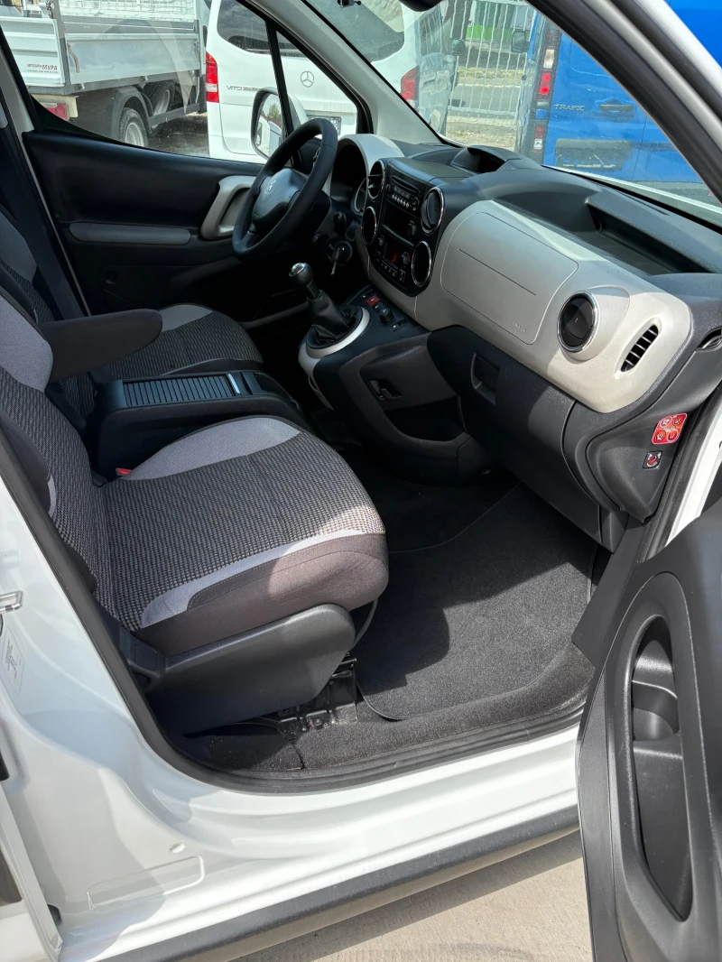 Peugeot Partner 1, 6HDI 110kc, снимка 5 - Автомобили и джипове - 51081597