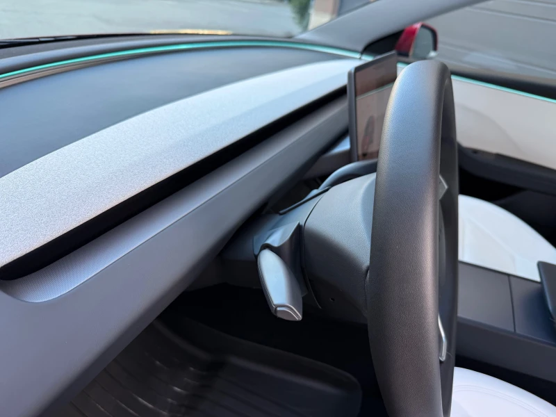 Tesla Model 3 Highland, снимка 16 - Автомобили и джипове - 52329215