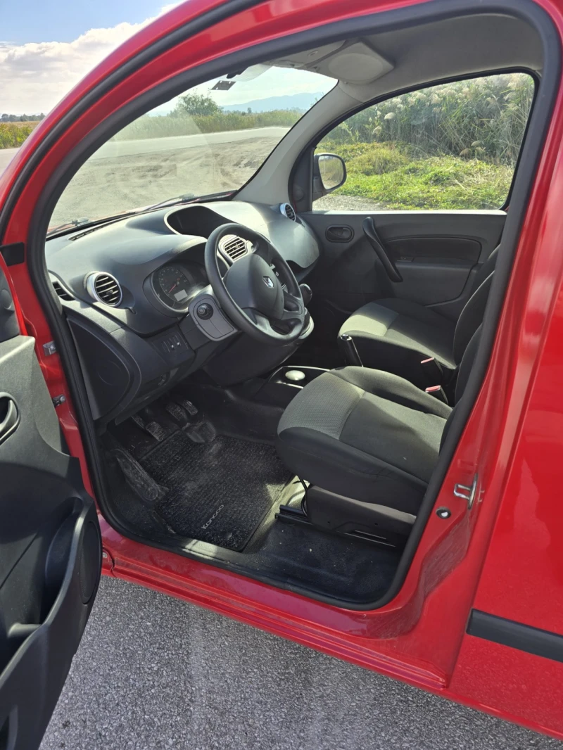 Renault Kangoo Сервизна история!, снимка 6 - Автомобили и джипове - 52739319