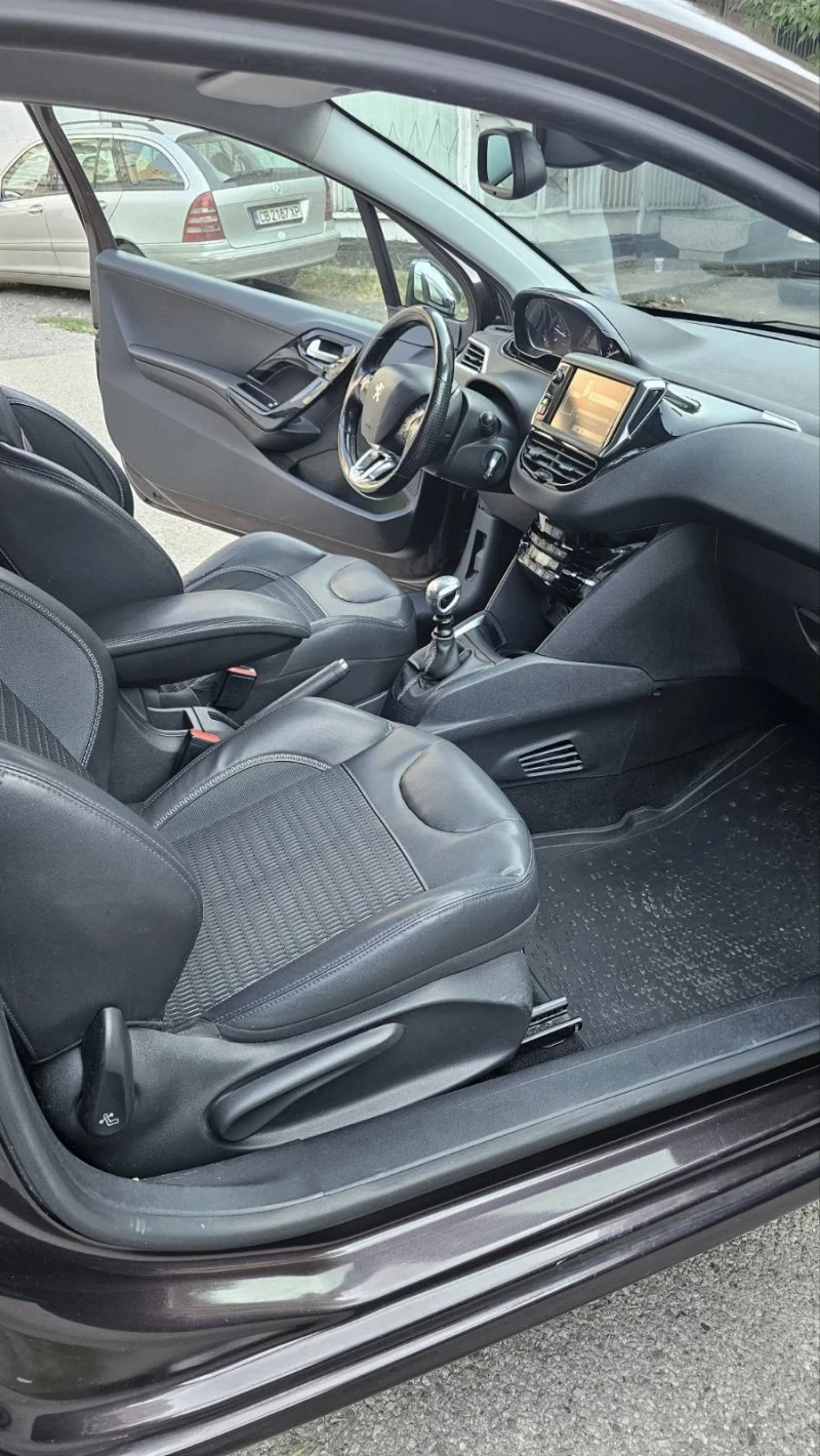 Peugeot 208 208 e hdi , снимка 6 - Автомобили и джипове - 52509982