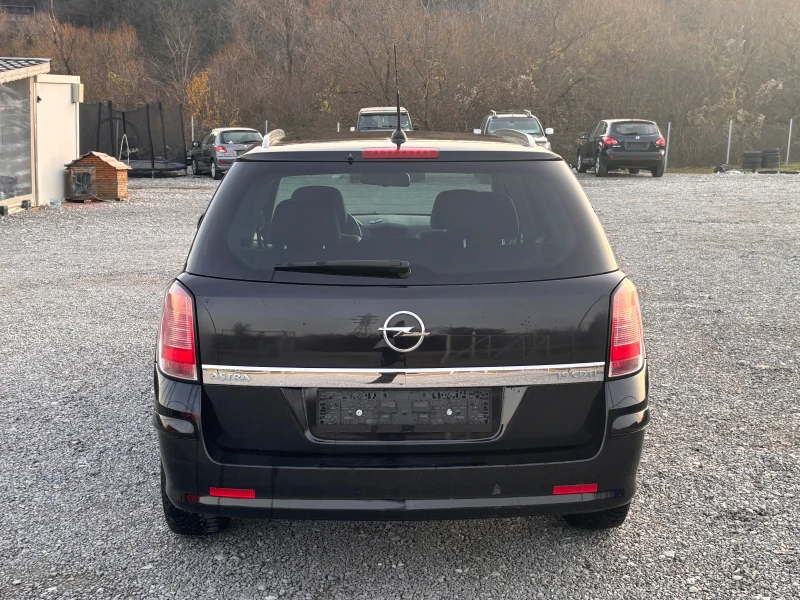 Opel Astra 1.9 CDTI AVTOMAT, снимка 5 - Автомобили и джипове - 52717783