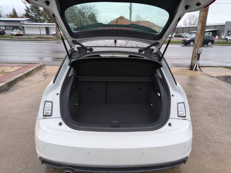 Audi A1 1.4d-SLine-Navi-Automat-130.000km-Euro-6B, снимка 11 - Автомобили и джипове - 53504808