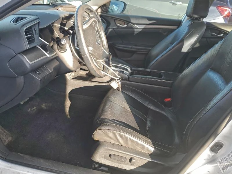 Honda Civic 1.5L 4 Front-wheel Drive, снимка 10 - Автомобили и джипове - 52884392