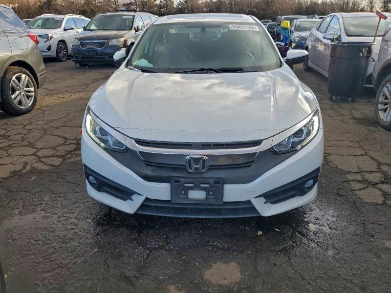 Honda Civic 1.5L 4 Front-wheel Drive, снимка 8 - Автомобили и джипове - 52884392