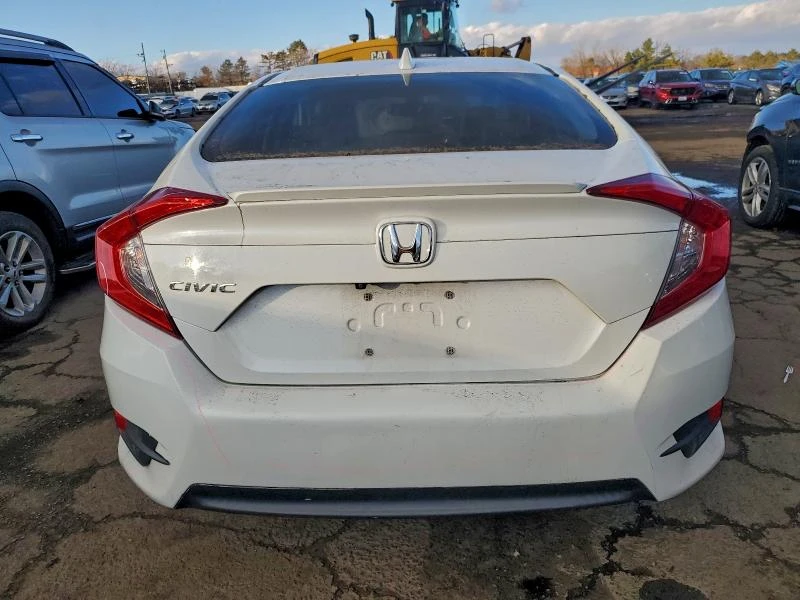 Honda Civic 1.5L 4 Front-wheel Drive, снимка 9 - Автомобили и джипове - 52884392