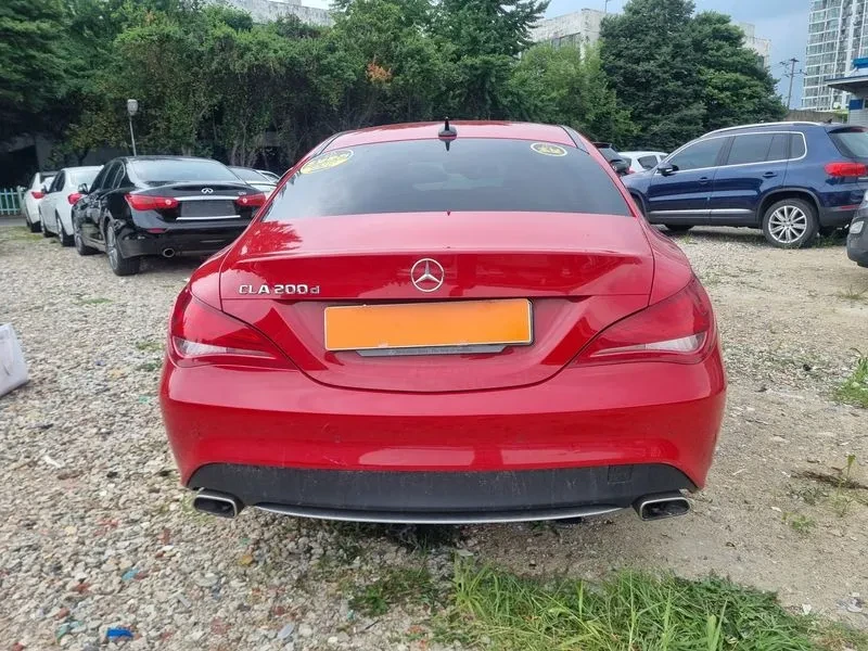 Mercedes-Benz CLA 200 D, снимка 6 - Автомобили и джипове - 55264718