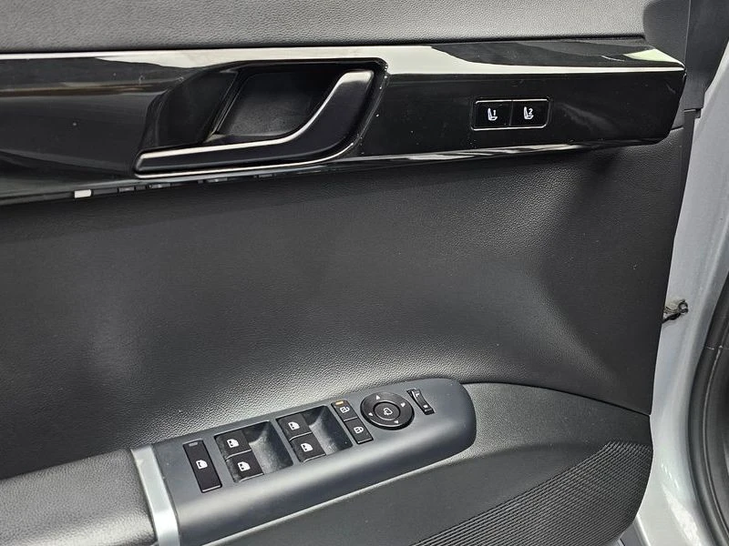 Hyundai Grandeur 3.5 Automatic, снимка 8 - Автомобили и джипове - 55656154