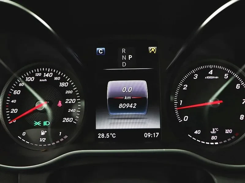 Mercedes-Benz C 200 Avantgarde, снимка 6 - Автомобили и джипове - 56020813