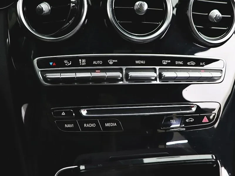 Mercedes-Benz C 200 Avantgarde, снимка 16 - Автомобили и джипове - 56020813