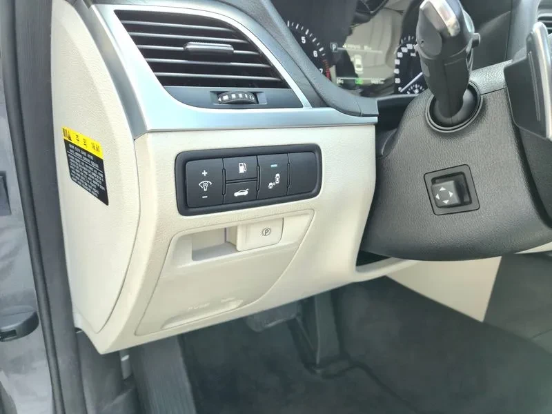 Genesis G80 3.3 Gdi Luxury, снимка 13 - Автомобили и джипове - 56112956