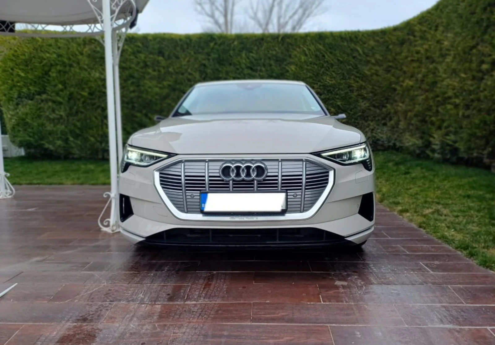 Audi E-Tron Quatro/Led/Pano/Kamera/ГАРАНЦИЯ, снимка 1