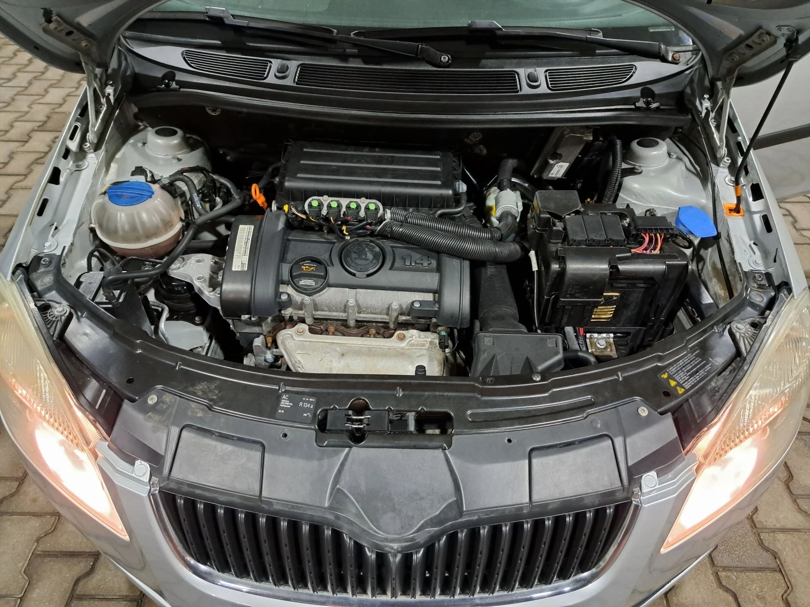 Skoda Roomster 1.4i 16v 86ps.GPL ITALIA | Mobile.bg — изображение 12