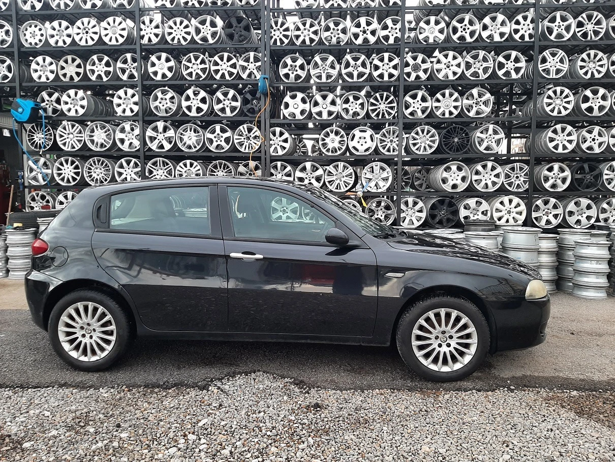 Alfa Romeo 147 1.6i - изображение 2