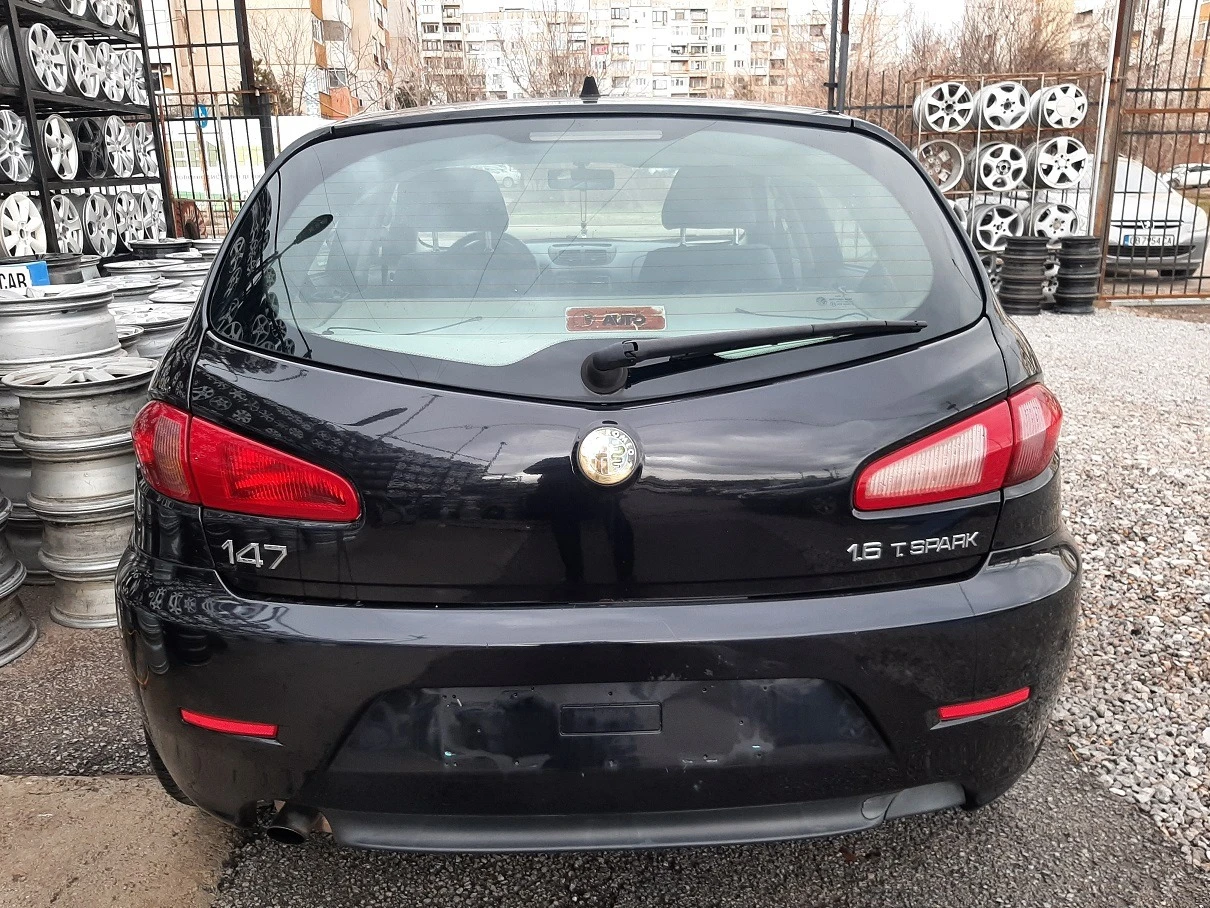 Alfa Romeo 147 1.6i - изображение 8