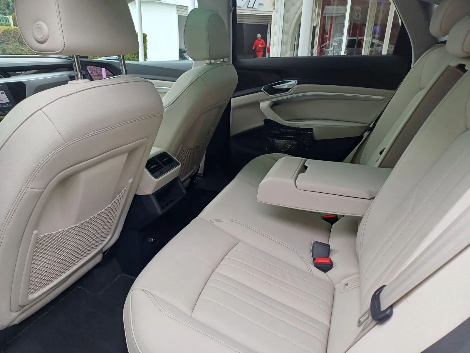 Audi E-Tron Quatro/Led/Pano/Kamera/�������� | Mobile.bg � ����������� 13
