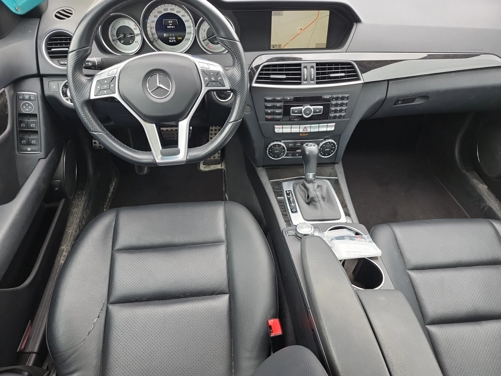 Mercedes-Benz C 300 * LUXURY * CARFAX * ОПЦИЯ ЗА ФИНАНСИРАНЕ  - изображение 6