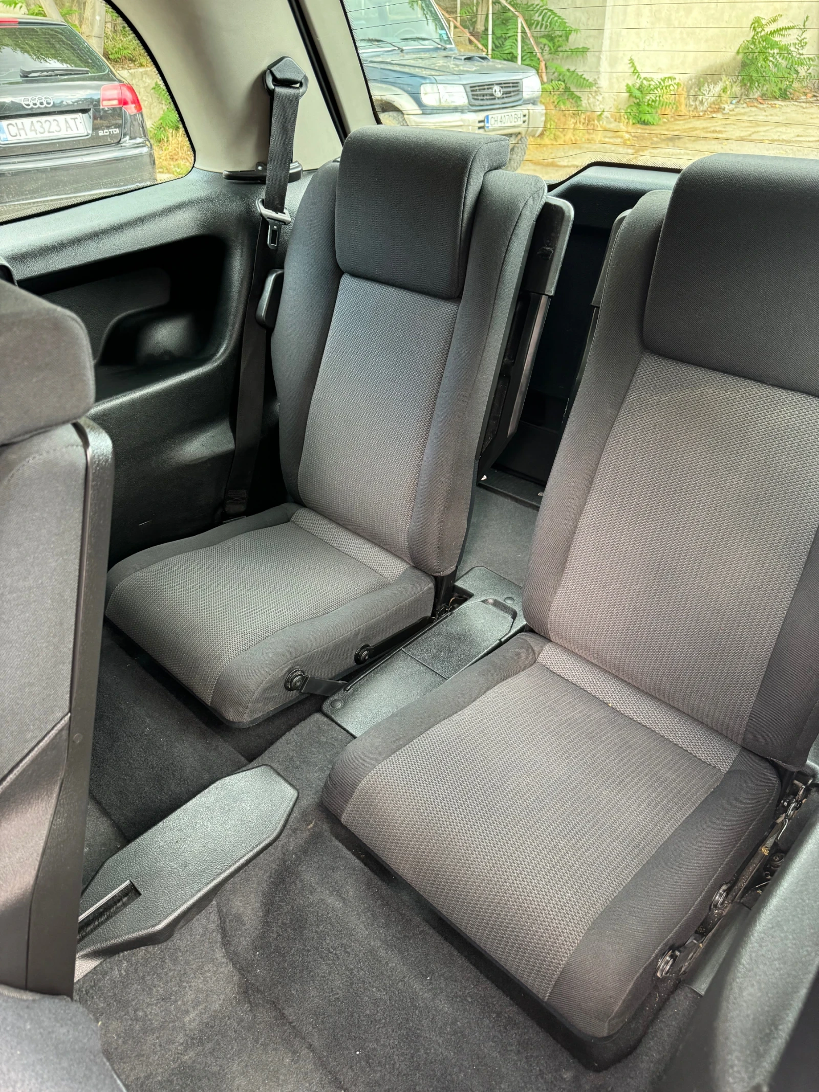 Opel Zafira 2.2 dti 6+ 1 - изображение 9