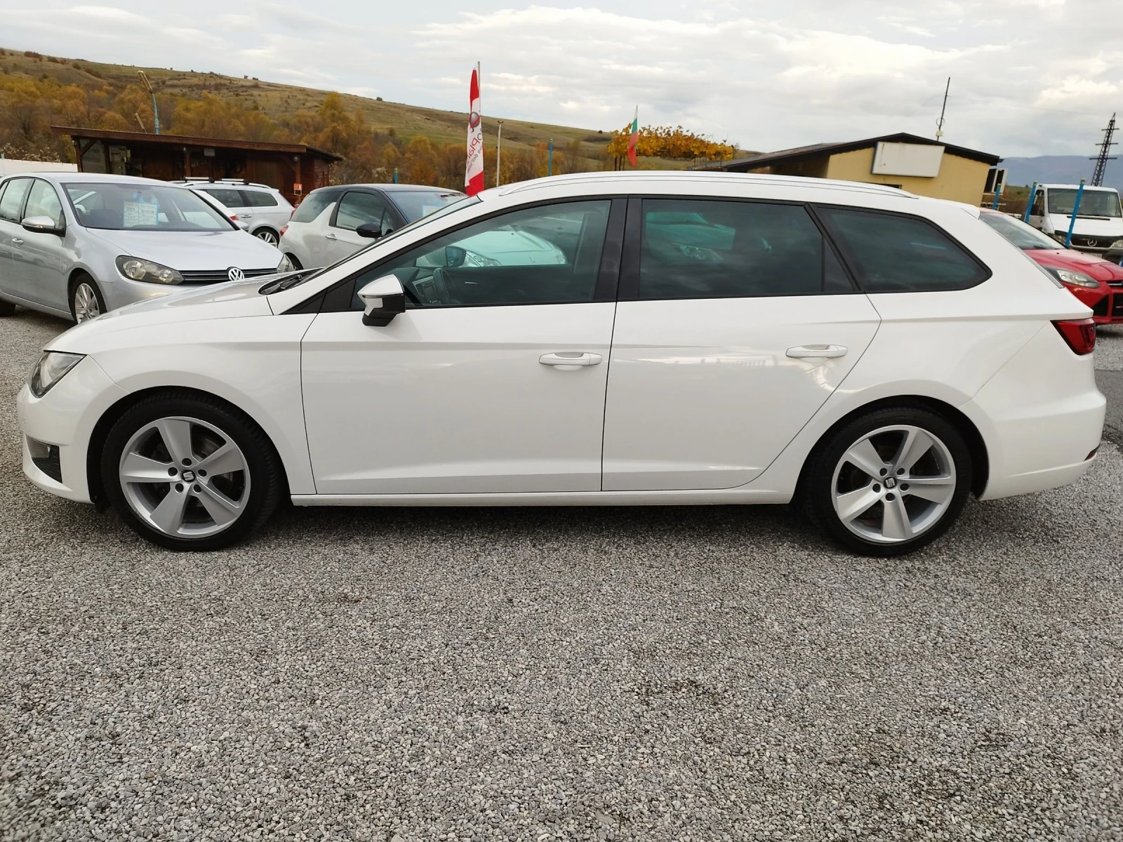 Seat Leon 2.0TDI-150кс.FR-АВТОМАТ - изображение 2