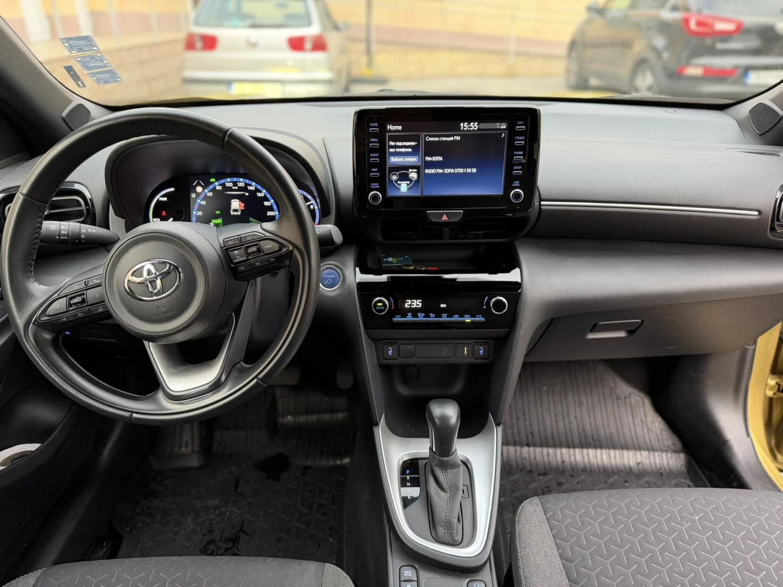 Toyota Yaris Cross Chic - изображение 7