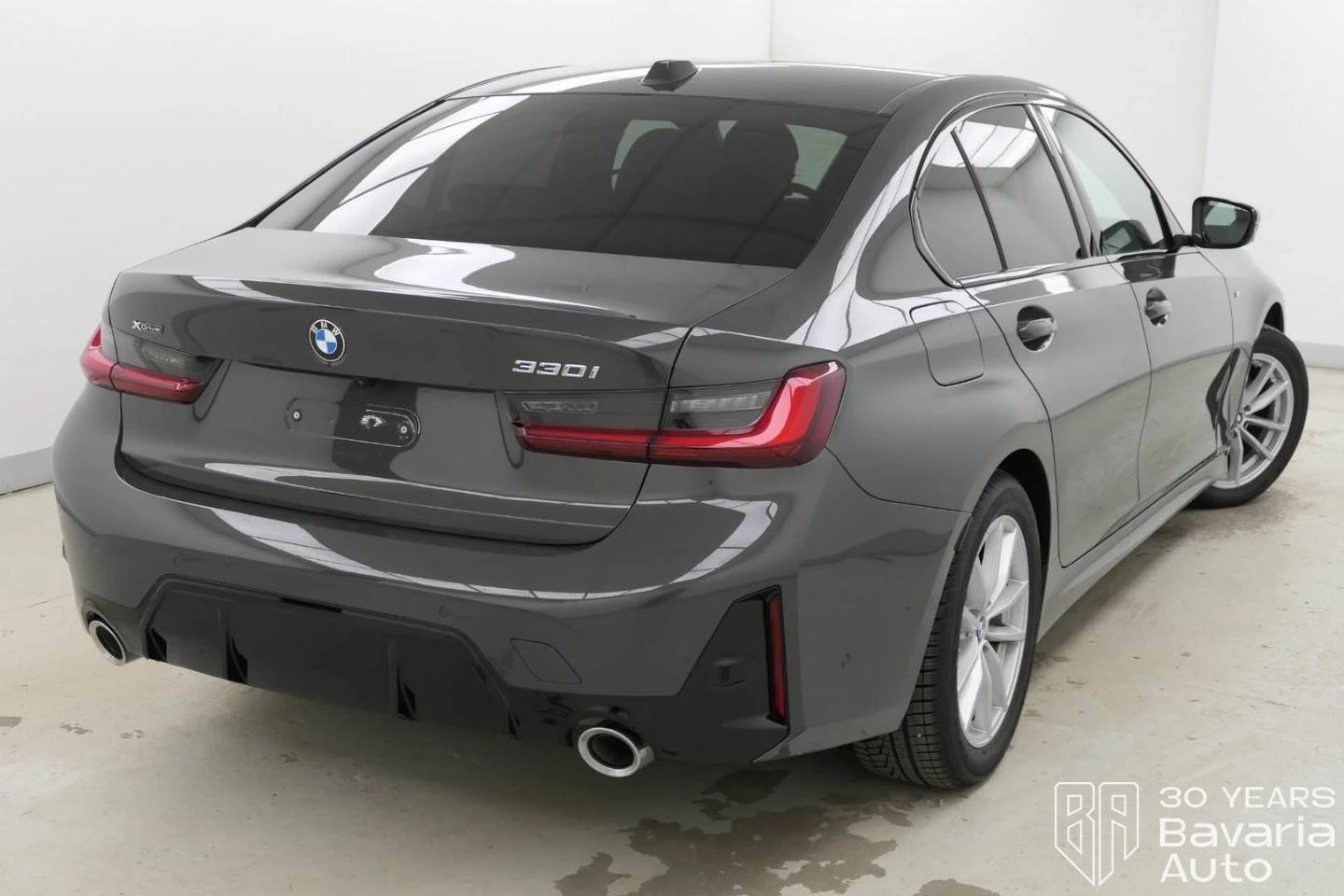 BMW 330 i xDrive M Sport Paket Sportautomatic - изображение 3