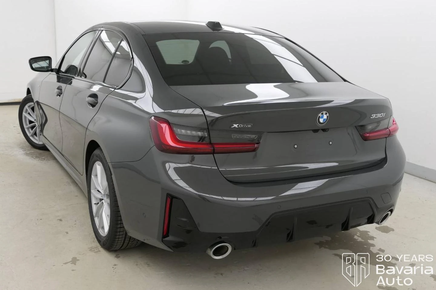 BMW 330 i xDrive M Sport Paket Sportautomatic - изображение 2