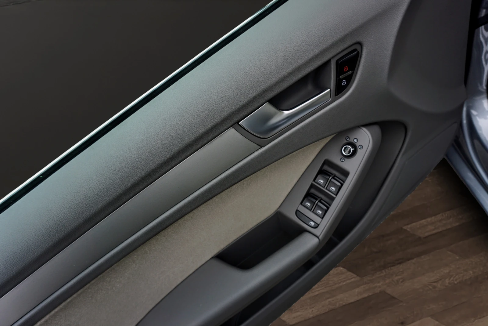 Audi A4 2.0TDI AVANT TOП СЪСТОЯНИЕ, снимка 6 - Автомобили и джипове - 54031950