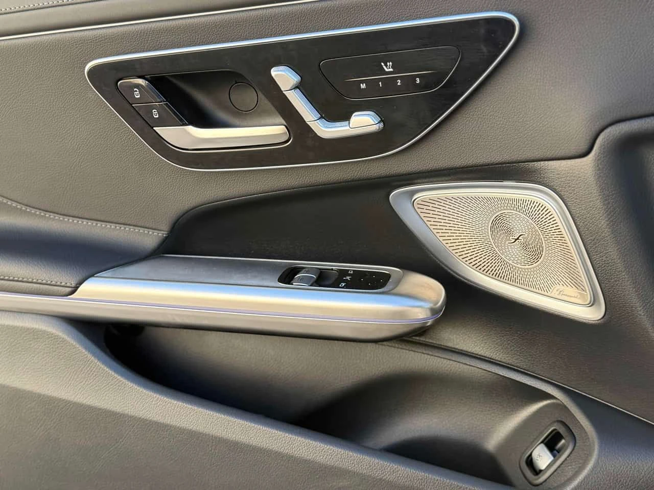 Mercedes-Benz CLE 300  CARFAX, снимка 10 - Автомобили и джипове - 54191852