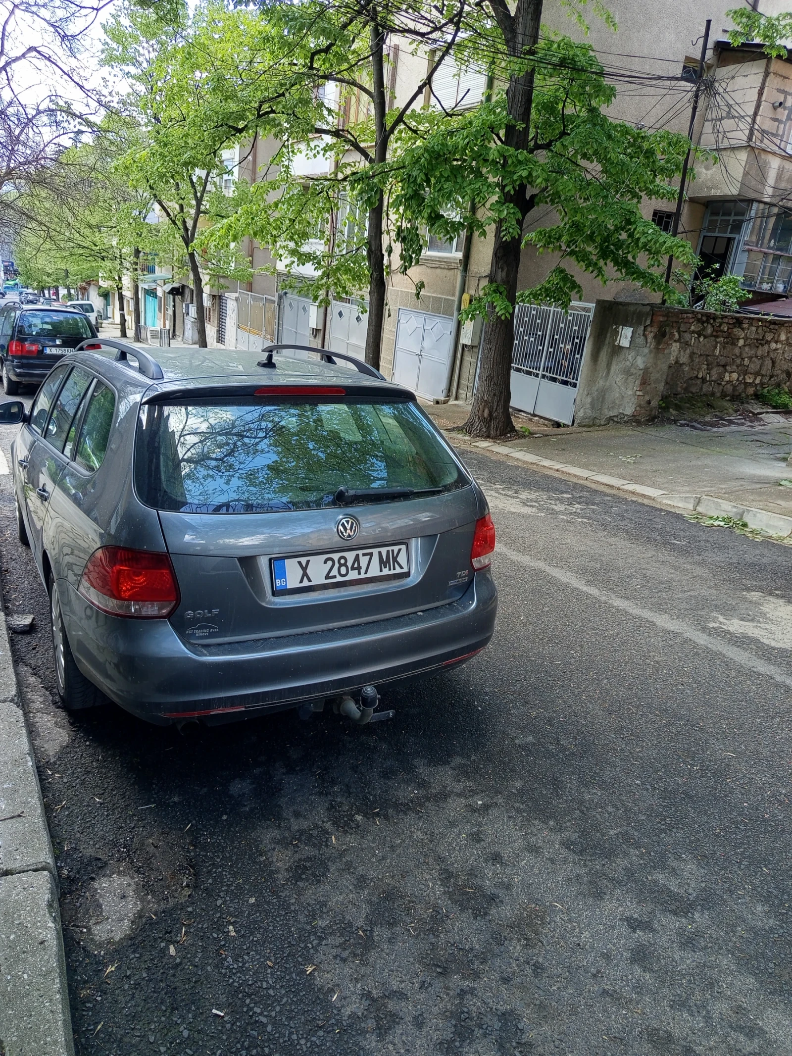 VW Golf 1.6TD?, снимка 2 - Автомобили и джипове - 54293504