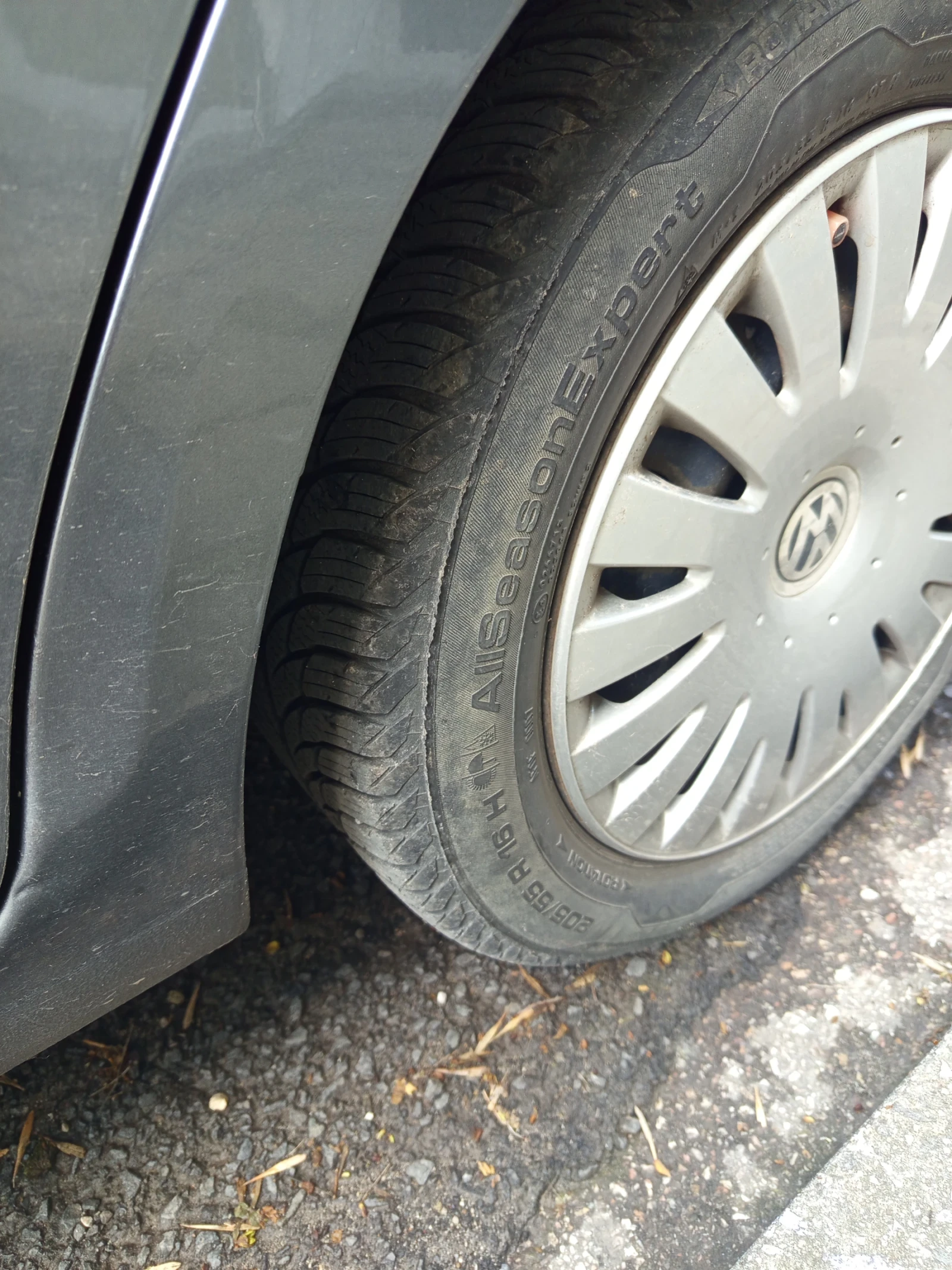 VW Golf 1.6TD?, снимка 4 - Автомобили и джипове - 54293504