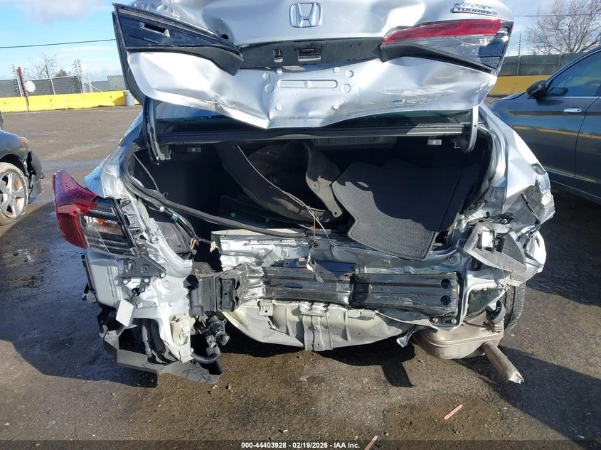 Honda Accord 2.0L I-4 DI, DOHC, VVT, 141HP Front Wheel Drive | Mobile.bg � ����������� 6