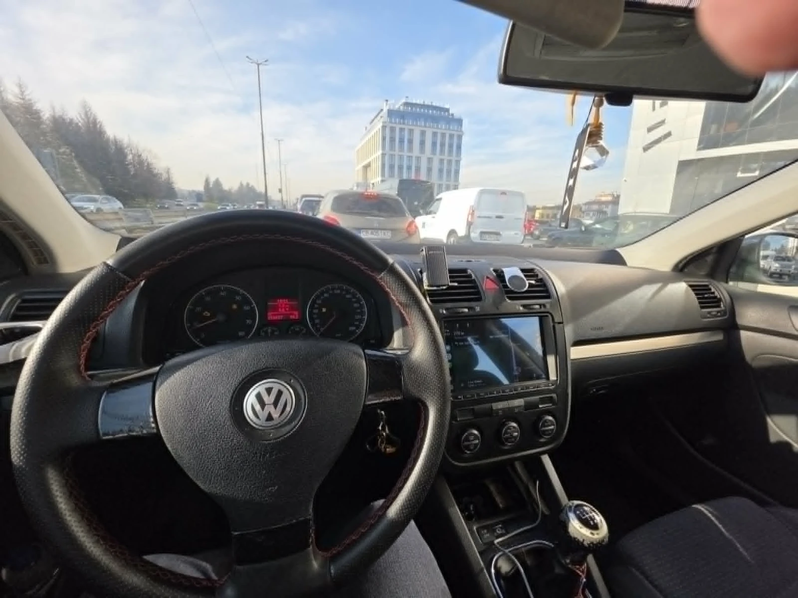 VW Jetta, снимка 9 - Автомобили и джипове - 54696595