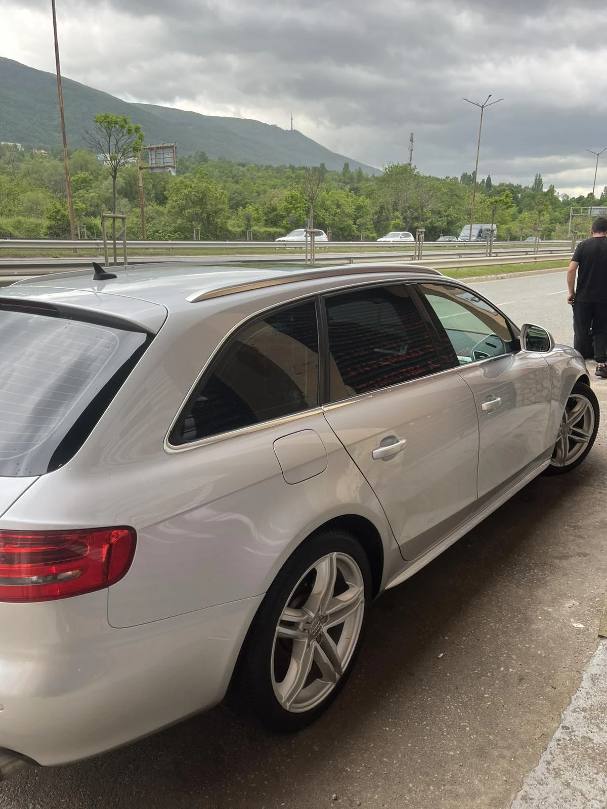 Audi A4 📍2009г. | 3.0 Diesel | Quattro 4x4 | Панор, снимка 4 - Автомобили и джипове - 54701883