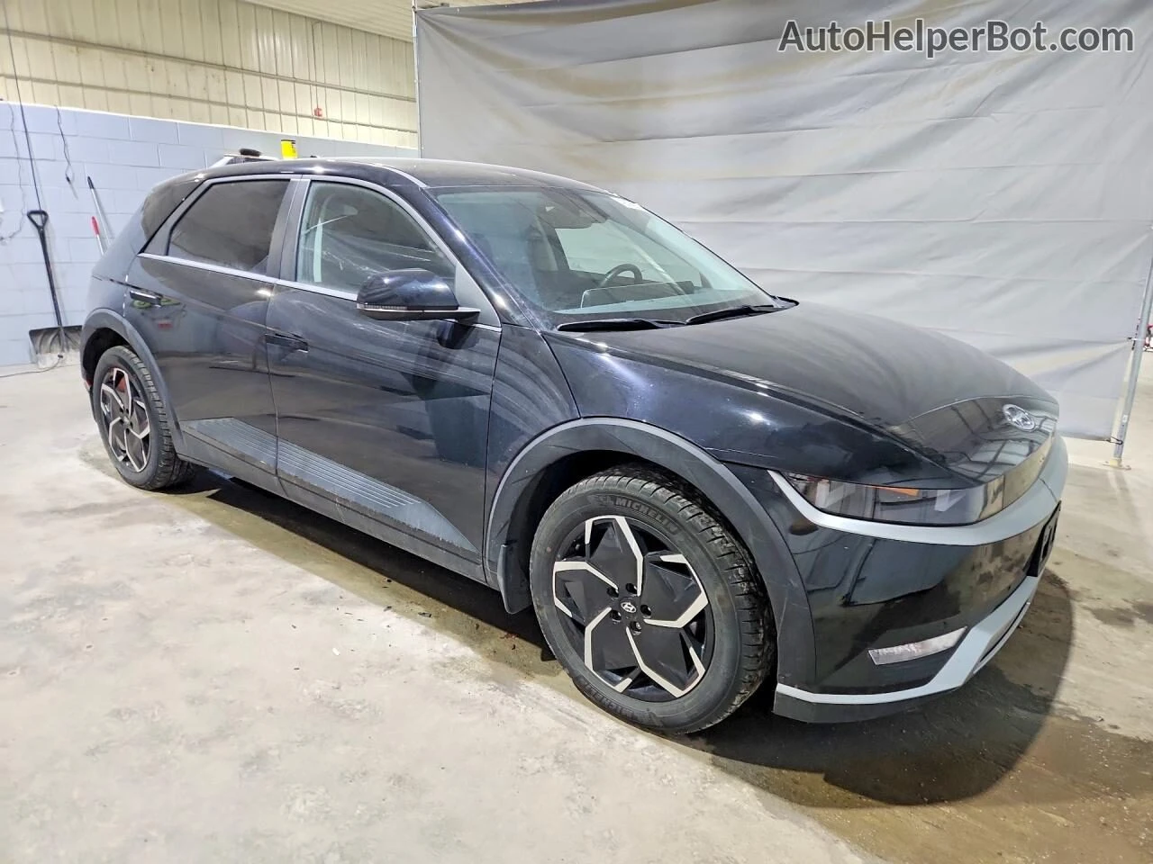 Hyundai Ioniq 5 SEL * 77kWh* HTRAC