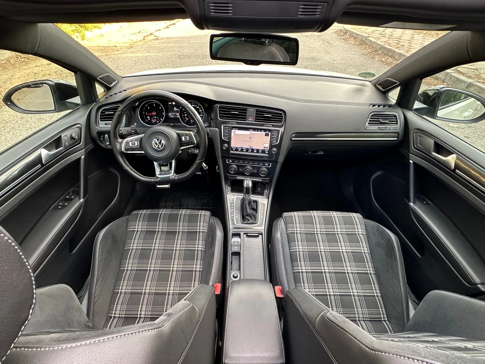 VW Golf GTD/PANORAMA/DISTRONIK/DSG/DYNAUDIO | Mobile.bg � ����������� 11