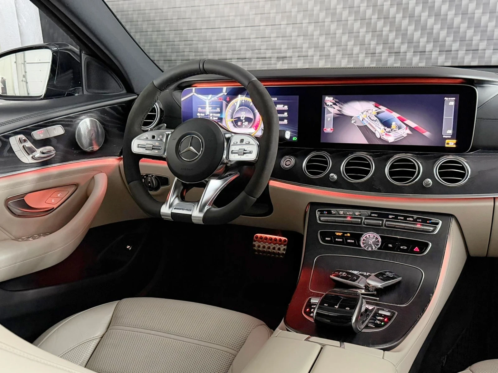Mercedes-Benz E 63 AMG MERCEDES-BENZ E63 S AMG 4MATIC+ / 612 К.С. / 360  , снимка 13 - Автомобили и джипове - 55938999