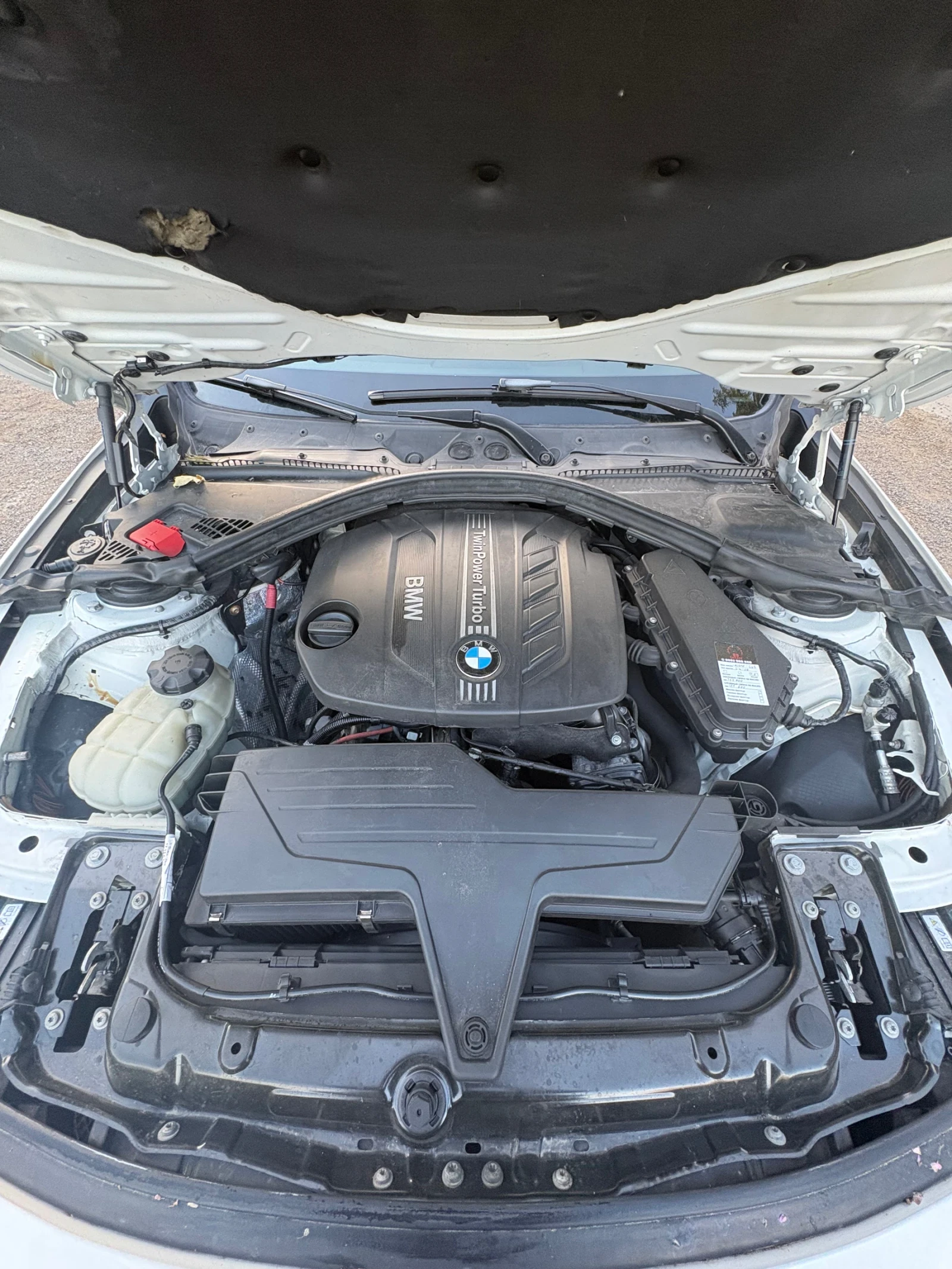 BMW 320, снимка 13 - Автомобили и джипове - 55996006
