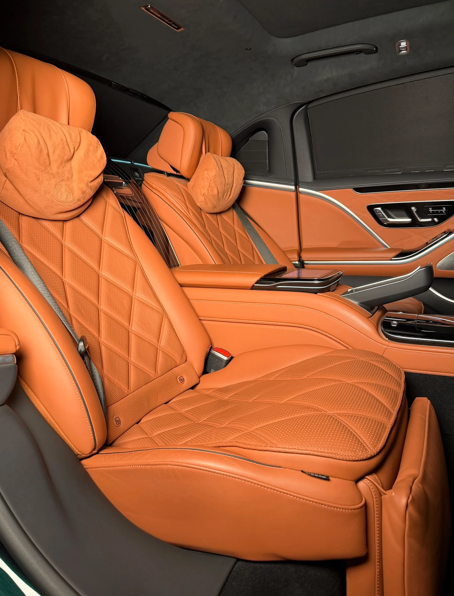 Mercedes-Benz S 580 Maybach* 4Matic* TV* Panoi* Burmester, снимка 16 - Автомобили и джипове - 56129775