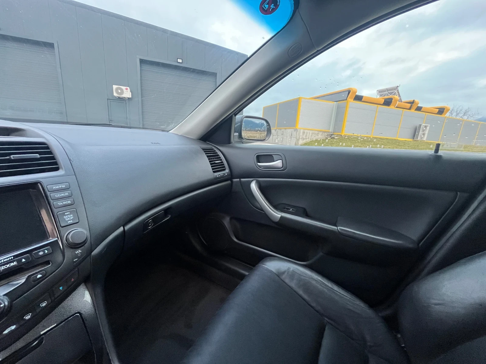 Honda Accord 2.0 VTEC 155k.c ГАЗ, София, снимка 12 - Автомобили и джипове - 56232431