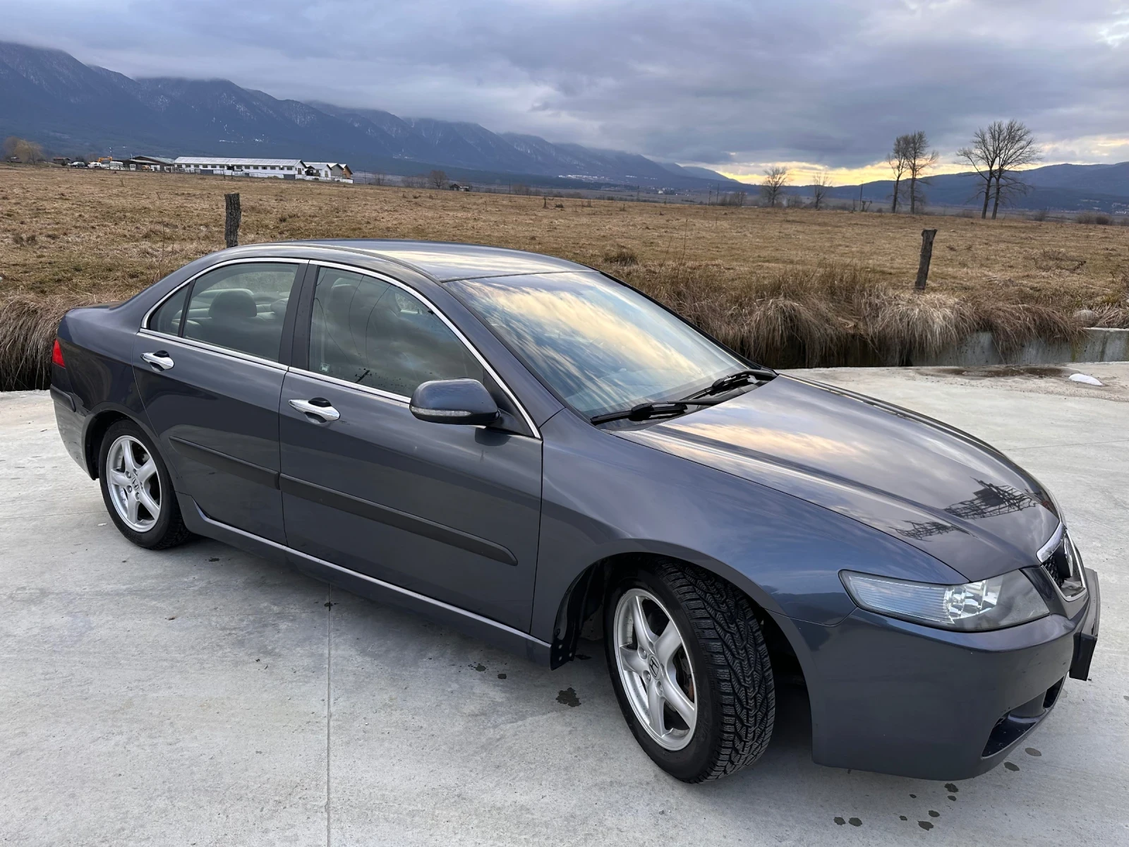 Honda Accord 2.0 VTEC 155k.c ГАЗ, София, снимка 3 - Автомобили и джипове - 56232431