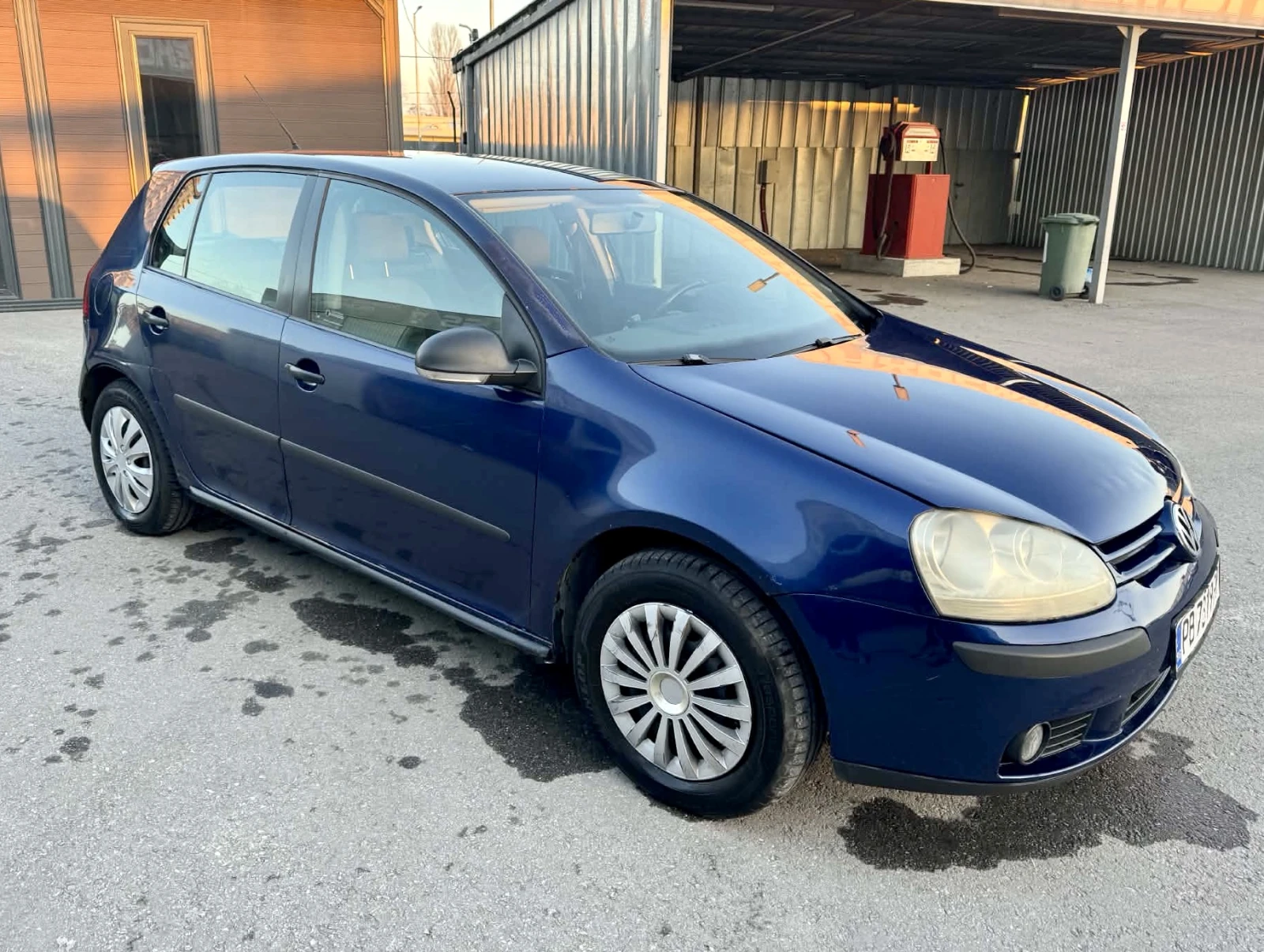 VW Golf 1.9 TDI, снимка 3 - Автомобили и джипове - 56351222