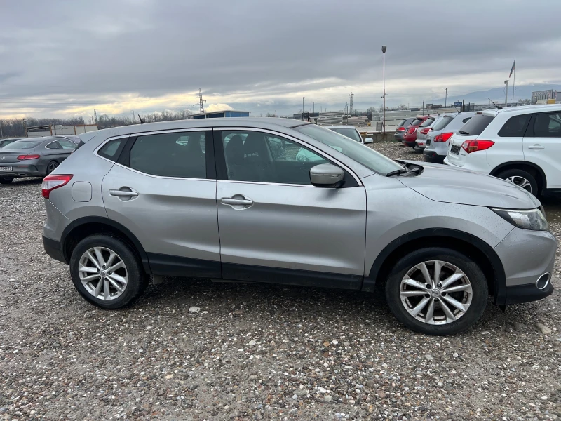 Nissan Qashqai 1.5 DCI, снимка 4 - Автомобили и джипове - 48448905