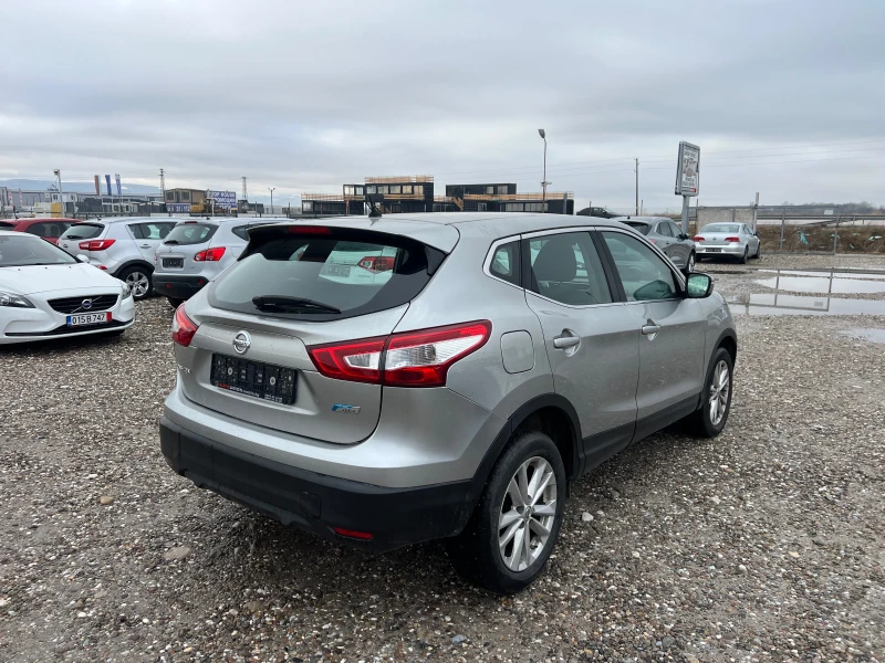 Nissan Qashqai 1.5 DCI, снимка 5 - Автомобили и джипове - 48448905